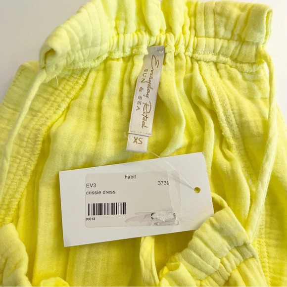 Everyday Ritual Crissie Hi Lo Dress - Pineapple Cotton Bubble Gauze - Picture 9 of 11